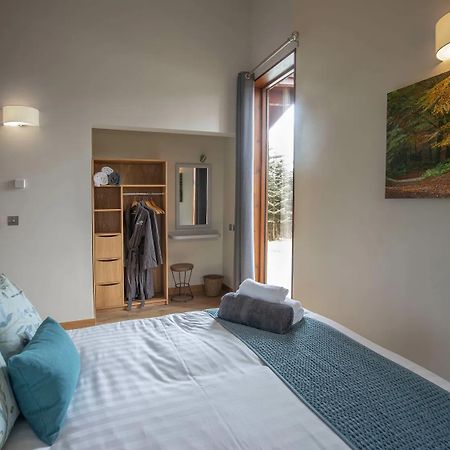 Popham Blackwood Forest Cabins - Forest Holidays מראה חיצוני תמונה
