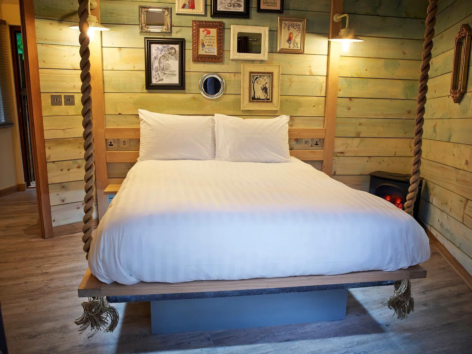 Popham Blackwood Forest Cabins - Forest Holidays מראה חיצוני תמונה